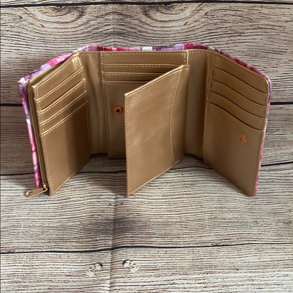 Floral Wallet - Picture 3 of 4